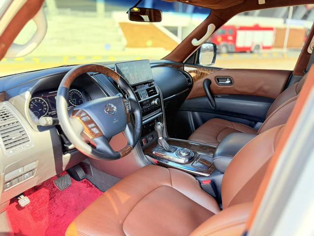 Nissan Patrol 2016 модификация 4.0L параллельный импорт Imported – фото 4