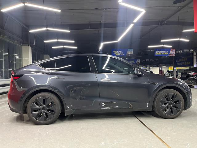 Tesla Model Y 2024 RWD – фото 11