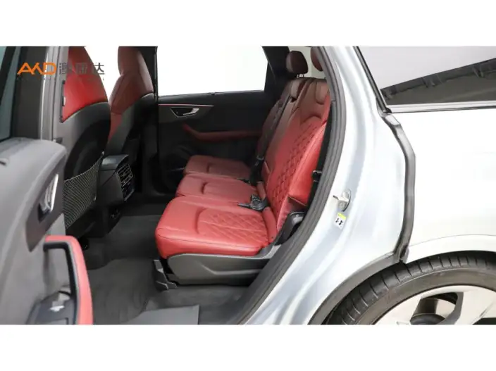 AUDI SQ7 2024 Model 4.0 TFSI – фото 8