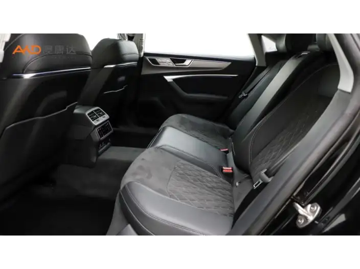 Audi A7 L 2024 Model 45 TFSI quattro Luxury Model – фото 8