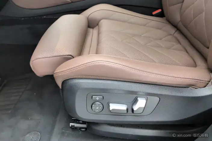 BMW X6 2023 Model Facelift xDrive30i M Sports Set – фото 17