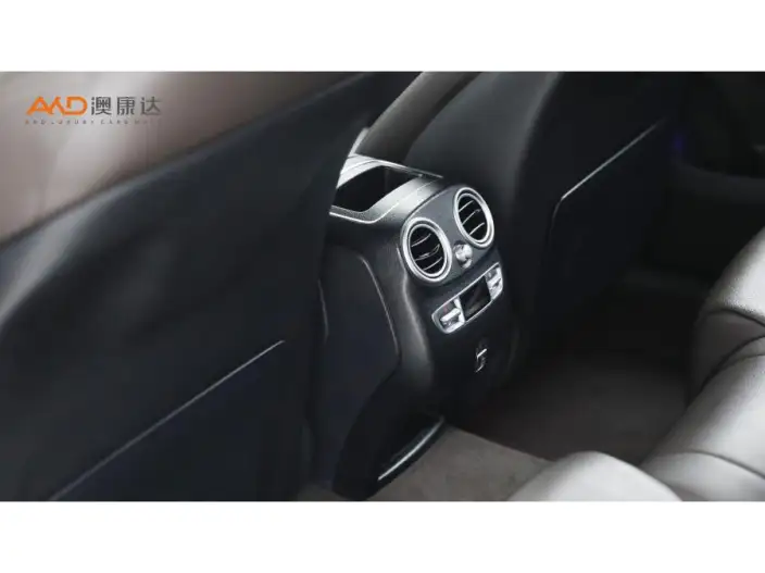 Mercedes-Benz GLC 2022 Model GLC 300 L 4MATIC Dynamic Model Collector Edition – фото 5