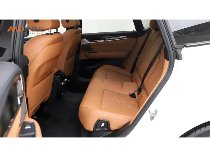 BMW 6 Series GT 2020 Model 630i M Sports Set – фото 8
