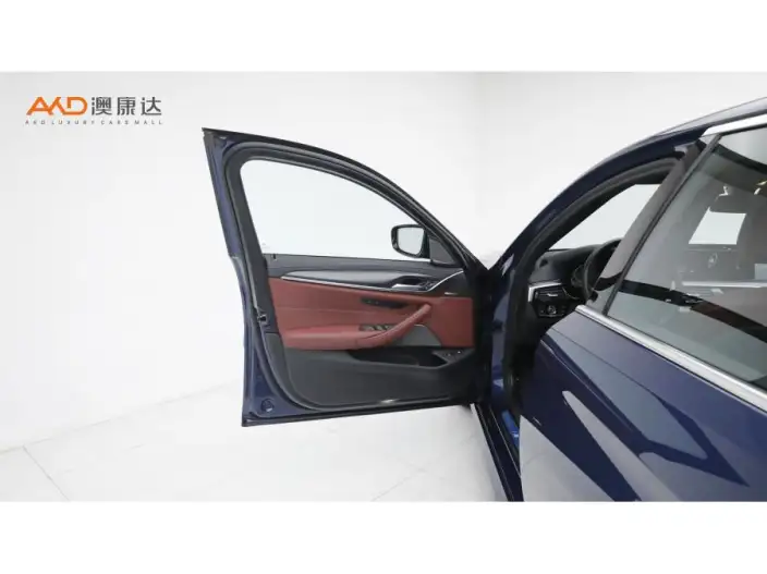 BMW 5 Series PHEV 2021 Model 535Le Pioneer Edition M Sports Set – фото 10
