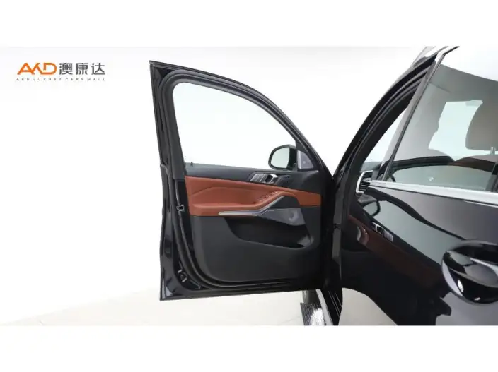 BMW X7 2022 Model xDrive40i Exclusive Model M Sports Set – фото 10