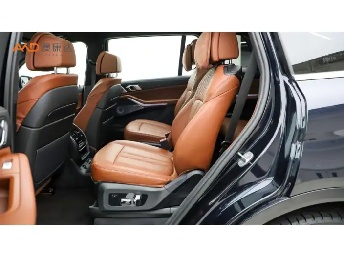 BMW X7 2022 Model xDrive40i Exclusive Model M Sports Set – фото 11
