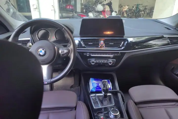 BMW 1 Series 2023 Model 120i M Sports Night Edition – фото 12