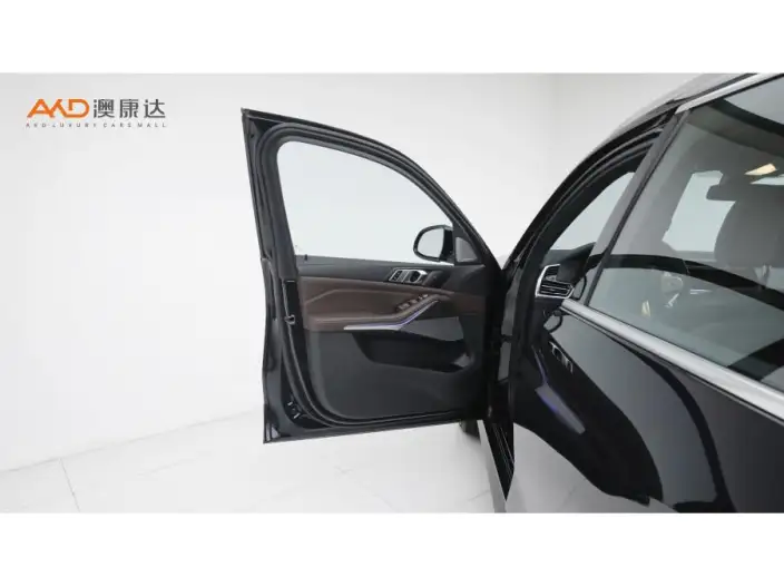 BMW X5 2022 Model Facelift xDrive 40Li M Sports Set – фото 9