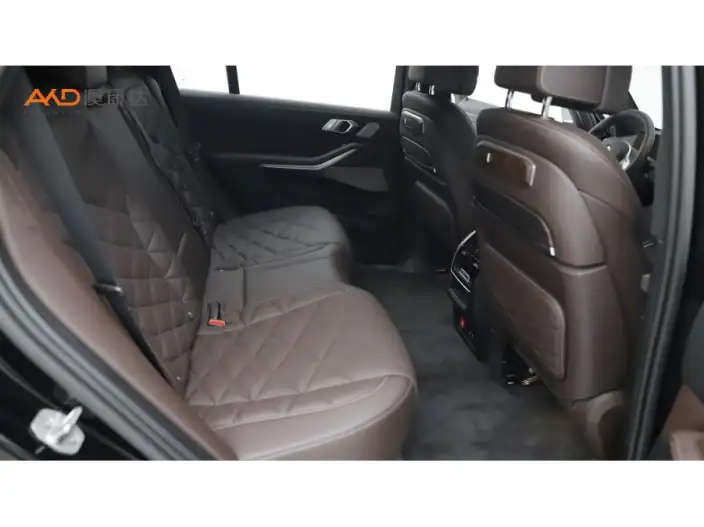 BMW X5 2023 Model xDrive40Li M Sports Set – фото 8