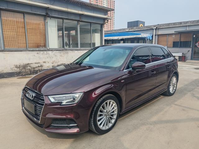 Audi A3 2018 30th Anniversary Sportback 35 TFSI Fashion – фото 1