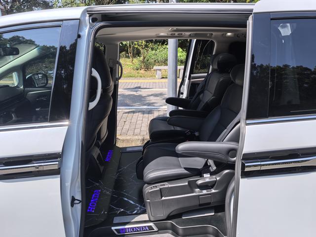 Honda Elysion 2024 модификация 2.0L e:HEV Com f ort Edition – фото 15