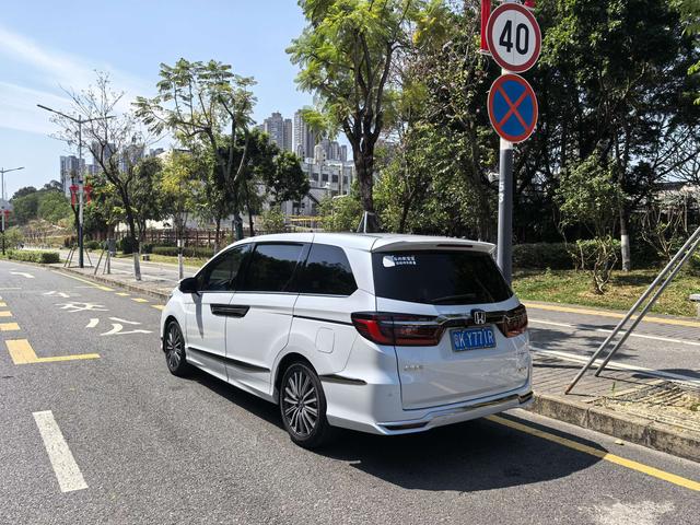 Honda Elysion 2024 модификация 2.0L e:HEV Com f ort Edition – фото 20