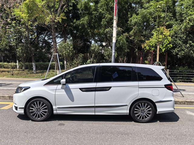Honda Elysion 2024 модификация 2.0L e:HEV Com f ort Edition – фото 21