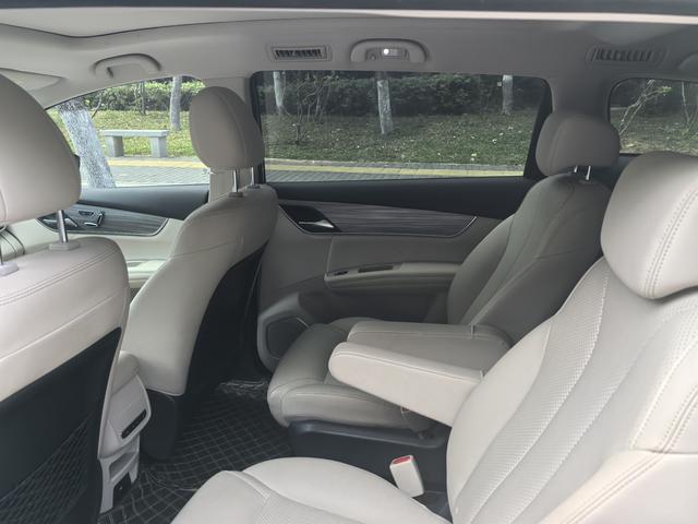 BYD Song MAX DM Модель 2019 года DM 1.5T Smart Connect изящество Shine тип 6 seat Country VI – фото 6