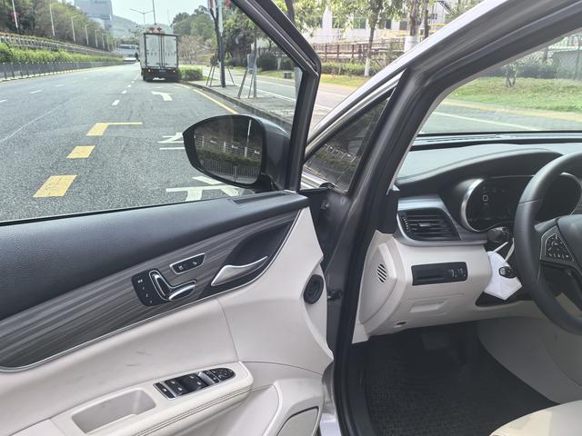 BYD Song MAX DM Модель 2019 года DM 1.5T Smart Connect изящество Shine тип 6 seat Country VI – фото 10