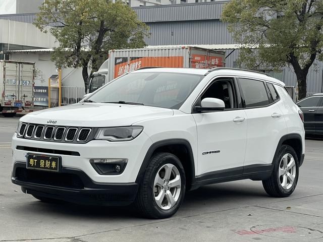 Jeep Compass 2019 220T Automatic Family Enjoyment – фото 1