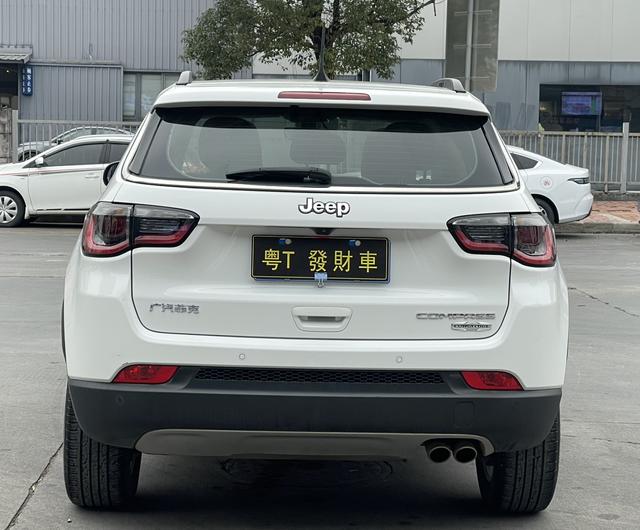 Jeep Compass 2019 220T Automatic Family Enjoyment – фото 7