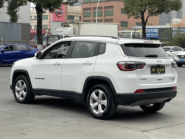 Jeep Compass 2019 220T Automatic Family Enjoyment – фото 9