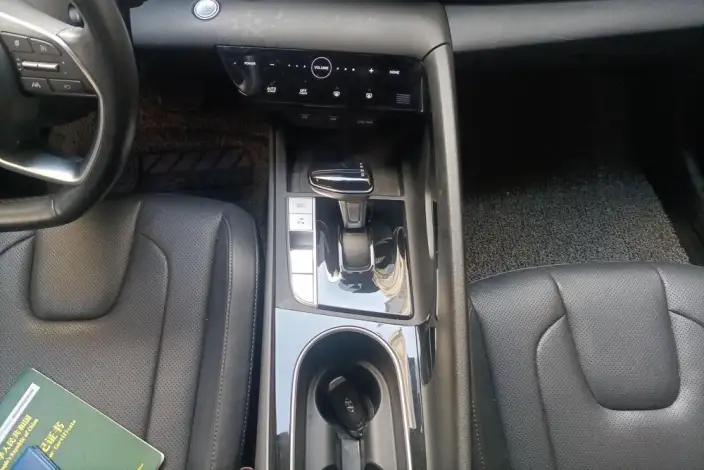 Hyundai Ioniq 2021 Model 1.5L CVT LUX Premium Edition – фото 14