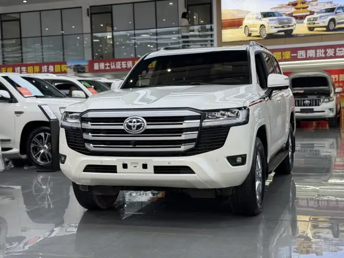 Land Cruiser （import 2023 Model 3.5T Automatic 4WD 7 seat Parallel Imported – фото 1