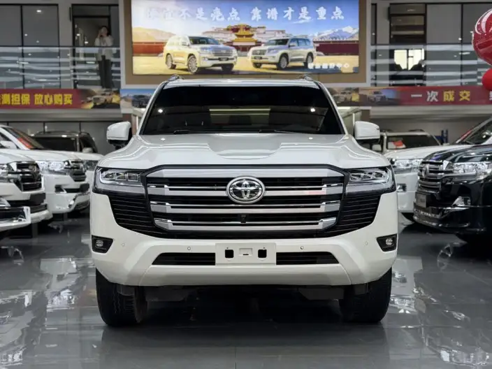 Land Cruiser （import 2023 Model 3.5T Automatic 4WD 7 seat Parallel Imported – фото 2