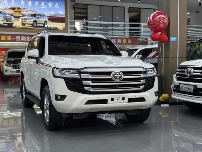 Land Cruiser （import 2023 Model 3.5T Automatic 4WD 7 seat Parallel Imported – фото 3
