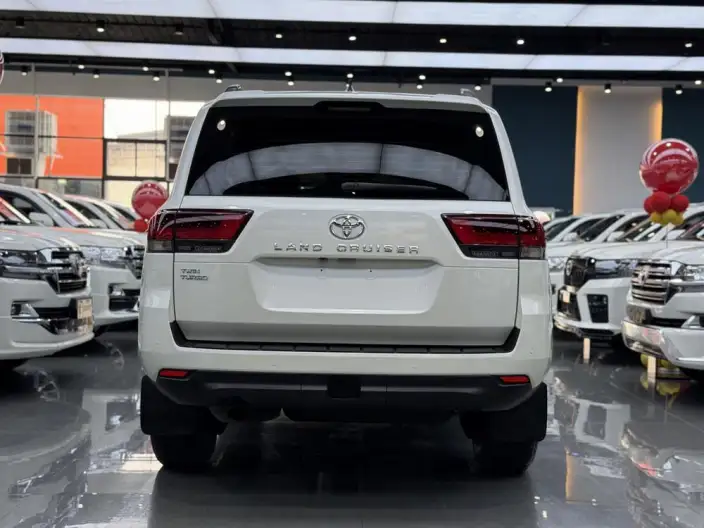 Land Cruiser （import 2023 Model 3.5T Automatic 4WD 7 seat Parallel Imported – фото 5