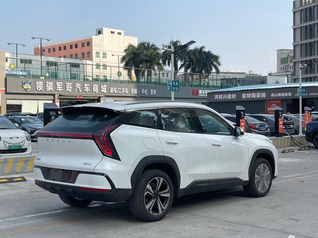 Geely Boyue L 2025 4th Gen 1.5TD DCT Shan He – фото 8
