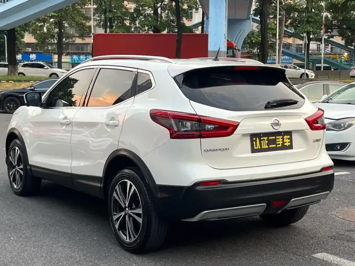 Nissan Qashqai 2022 Model 2.0L XV Prem. Deluxe Edition – фото 4