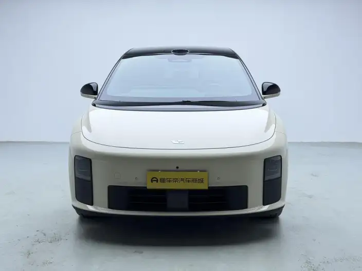 Li Auto i6 2025 Model 4WD Standard Edition – фото 2
