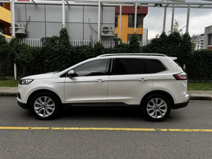 Ford Edge 2020 Model EcoBoost 245 2WD Sebring Model 7 seat – фото 4