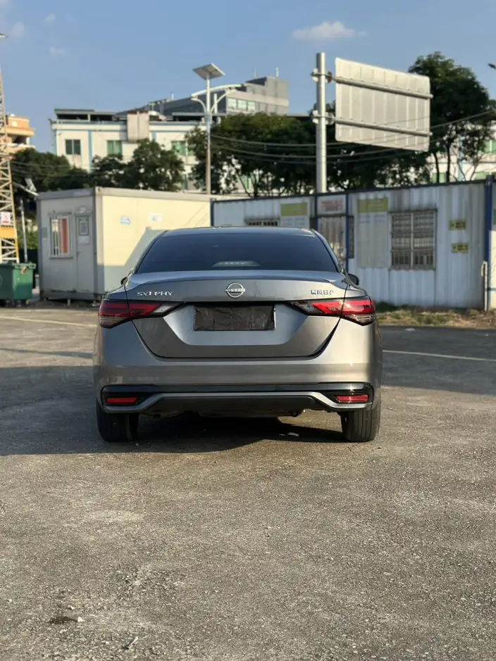 Nissan Sylphy 2023 Model 1.6L CVT Yuexiang Edition – фото 5