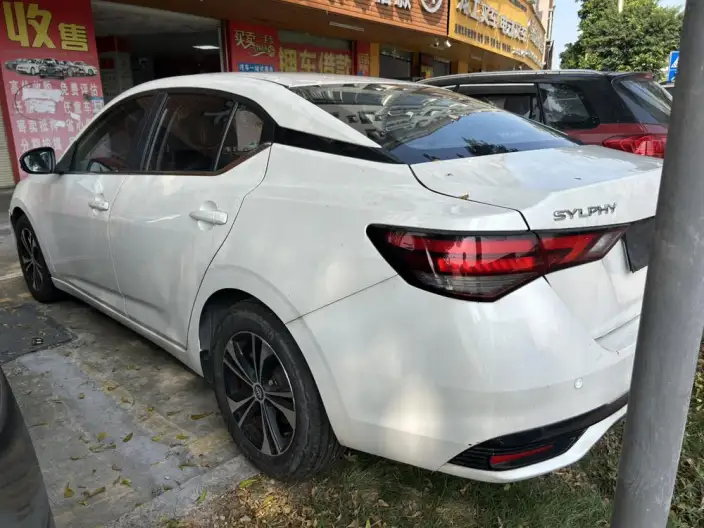 Nissan Sylphy 2023 Model 1.6L CVT Yuexiang Edition – фото 4