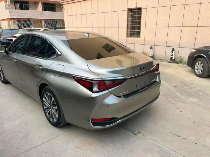 Lexus ES 2021 Model 200 Superior Edition – фото 4