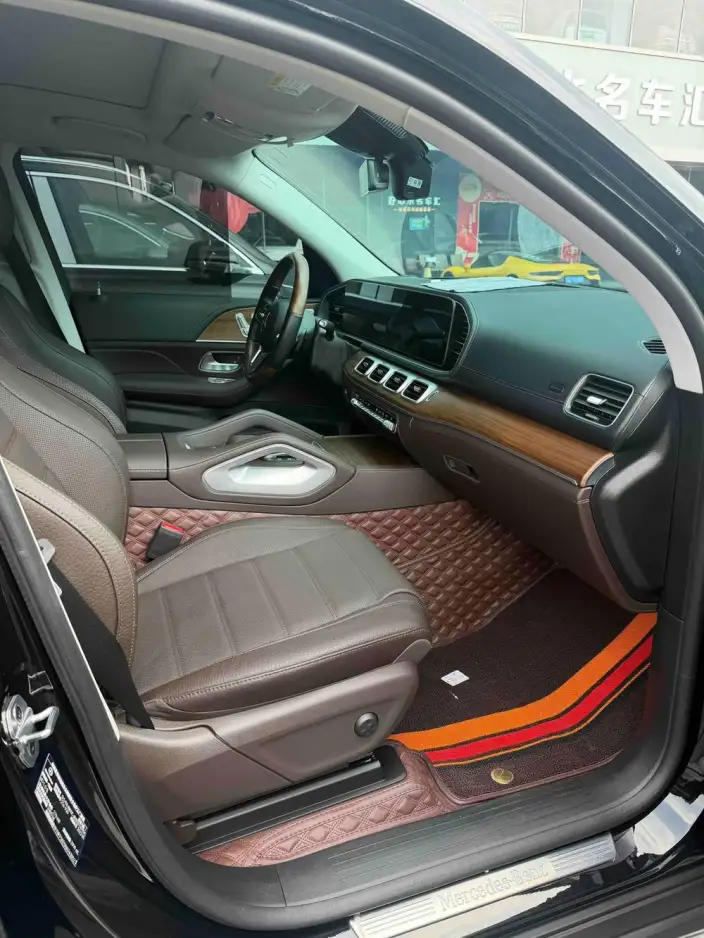 Mercedes-Benz GLS 2022 Model Facelift II GLS 450 4MATIC Luxury Model – фото 6