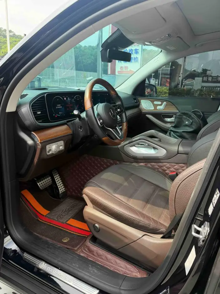 Mercedes-Benz GLS 2022 Model Facelift II GLS 450 4MATIC Luxury Model – фото 9