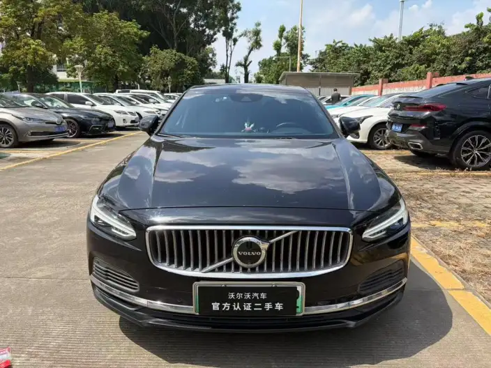 Volvo S90 PHEV 2021 Model T8 E Drive Hybrid Smart Elegance Deluxe Edition – фото 2
