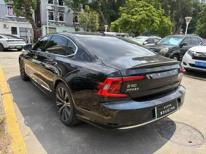 Volvo S90 PHEV 2021 Model T8 E Drive Hybrid Smart Elegance Deluxe Edition – фото 4