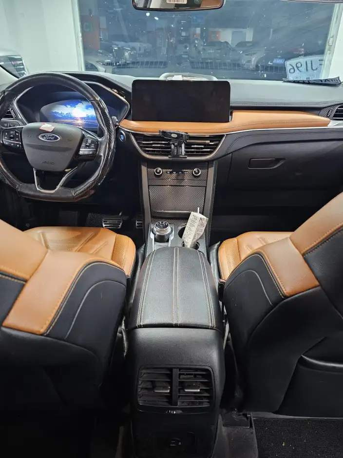 Ford Escape 2020 Model EcoBoost 245 4WD Shine Xiang Model – фото 8