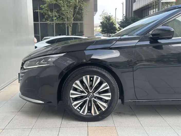 Nissan Teana 2022 Model 2.0L XL-Upr Premium Edition – фото 5