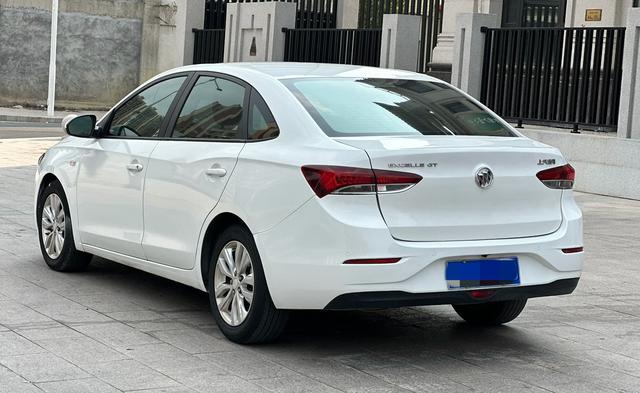 Buick Excelle 2021 Classic 1.5L Automatic Elite – фото 9