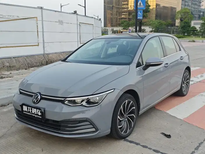 Volkswagen Golf 2021 Model 280TSI DSG Pro – фото 1