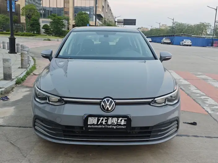 Volkswagen Golf 2021 Model 280TSI DSG Pro – фото 2