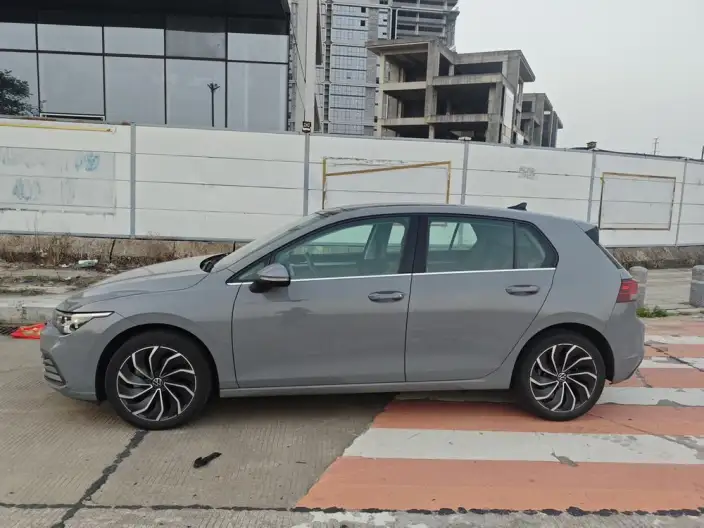 Volkswagen Golf 2021 Model 280TSI DSG Pro – фото 3