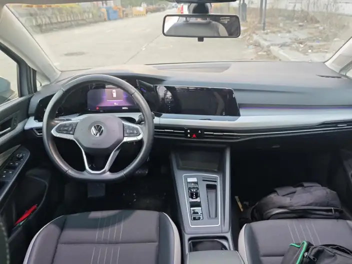 Volkswagen Golf 2021 Model 280TSI DSG Pro – фото 7
