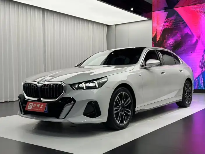 BMW 5 Series 2024 Model 525Li M Sports Set – фото 1