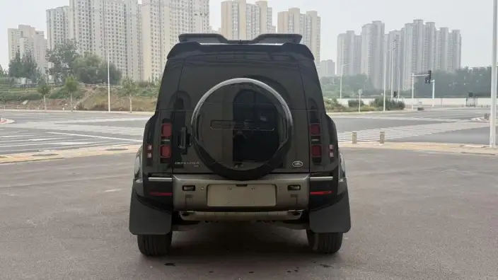 Land Rover Defender 2023 Model Facelift 110 P400 X-Dynamic HSE – фото 5