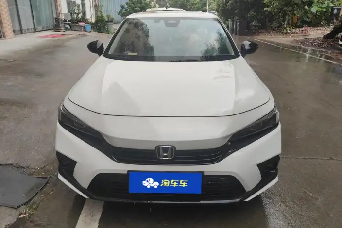 Honda Civic 2023 Model 240TURBO CVT Momentum Edition – фото 2