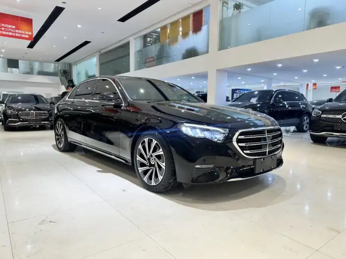 Mercedes-Benz E-Class 2024 Model E 300 L Luxury Model sedan – фото 3