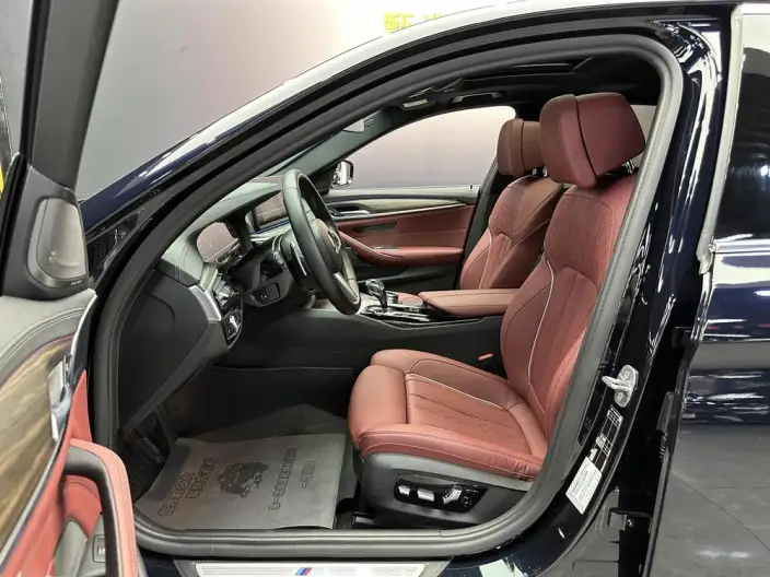 BMW 5 Series 2022 Model Facelift 530Li Exclusive Model M Sports Set – фото 8